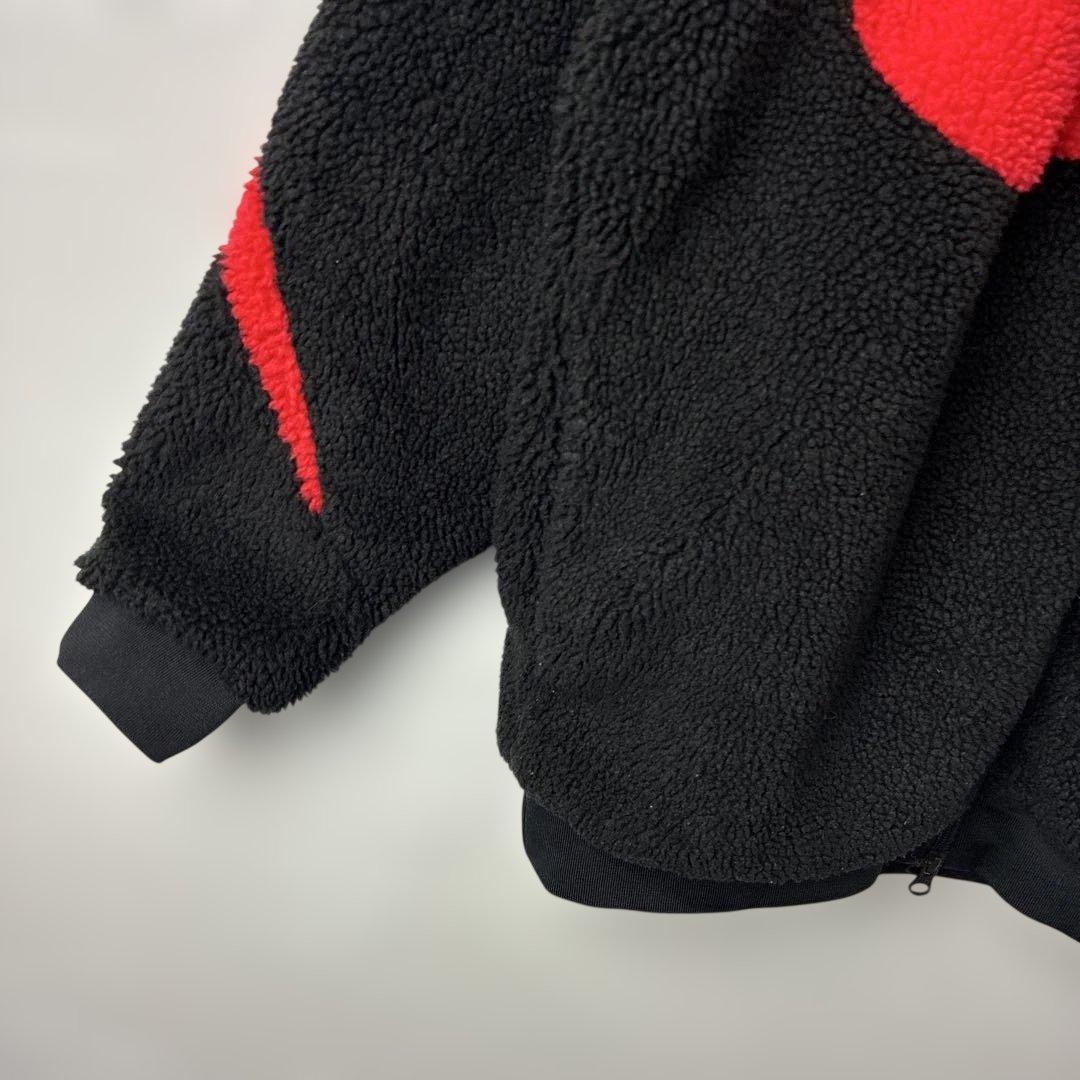 NIKEナイキ　リバーシブル　ナイロンジャケット　フリース　刺繍ロゴ　ブラック赤