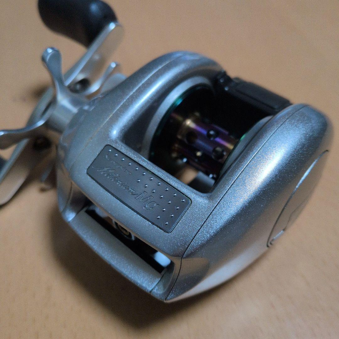 スコーピオン メタニウムMg ベイトリール右巻き