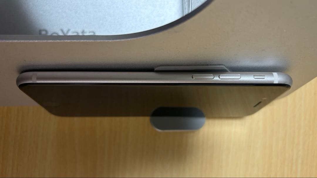 iPhone SE3 第3世代 スターライト 256GB