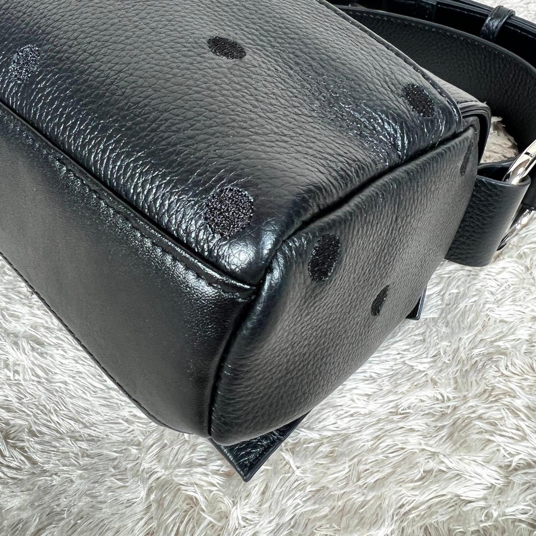 極美品✨　BEARDSLEYビアズリー　ドットボディバッグ　ブラック