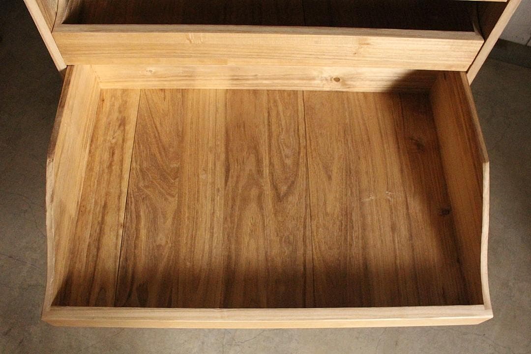 古い木製の引き出し4段　食器棚　キャビネット　古家具　古民家