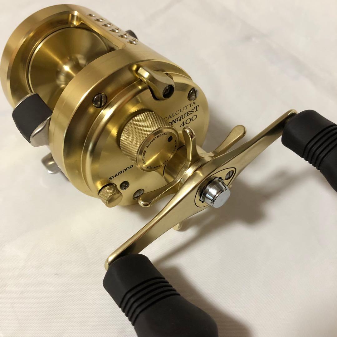 美品　SHIMANO シマノ　カルカッタコンクエスト400 RH444 リール
