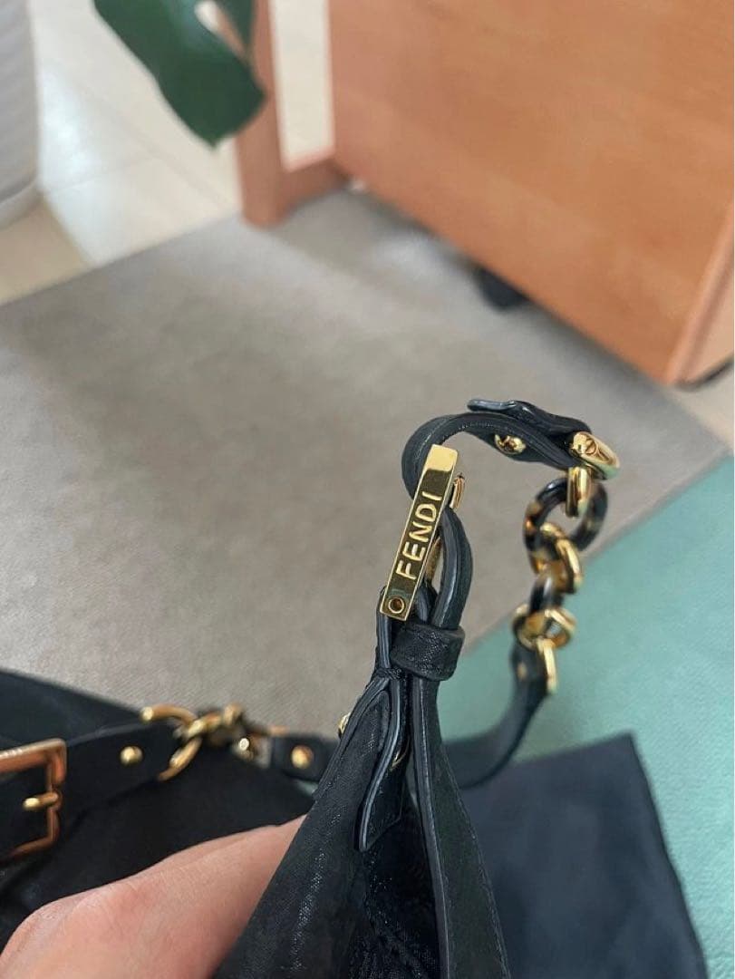 KOBAMI　FENDI マンマバケット スエードバック ショルダーバッグ