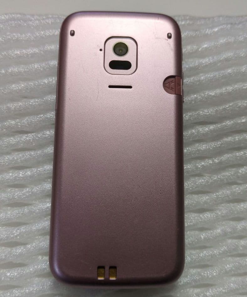 docomo らくらくホン 富士通 F-01M 本体のみ 画面保護フィルム付き