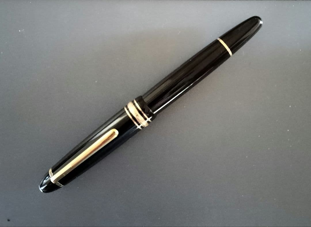 モンブラン　マイスターシュテュック　ル・グラン　ローラーボール　ゴールド