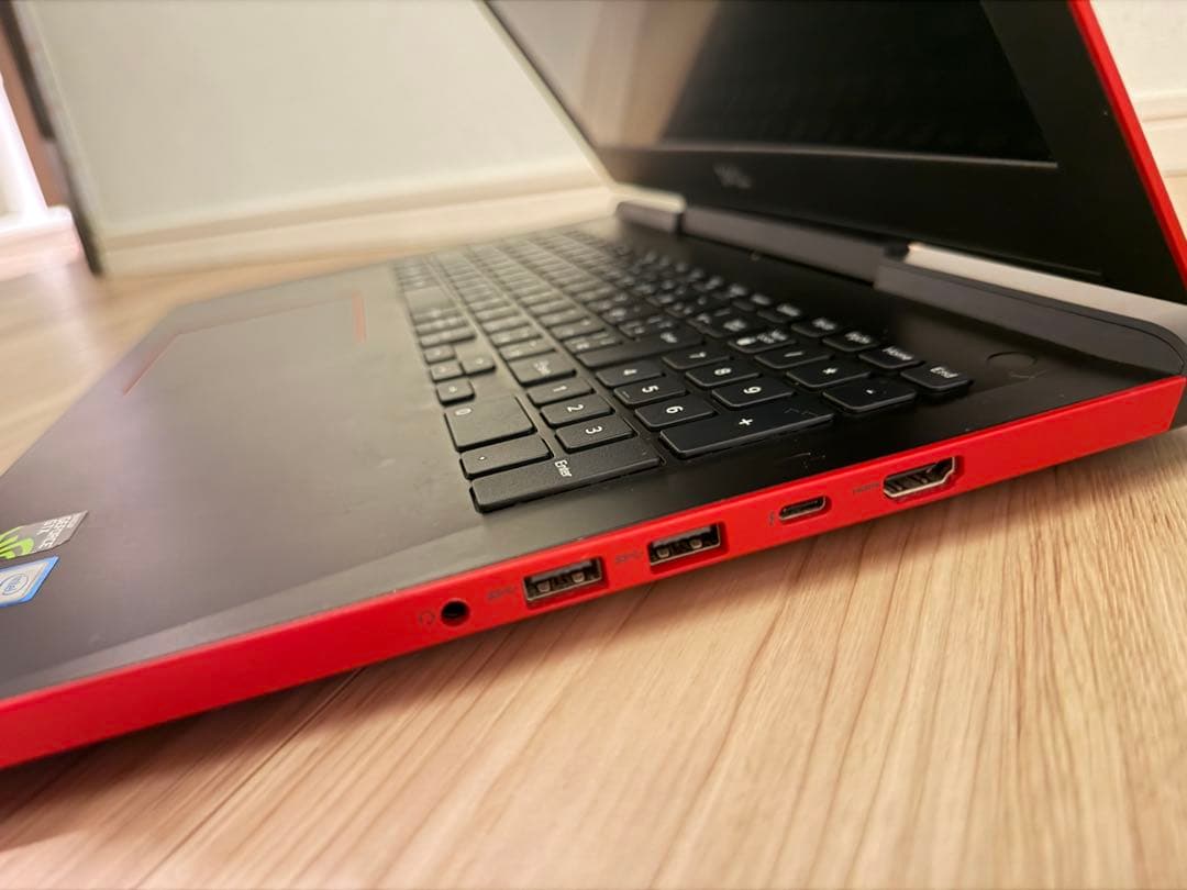 Windowsノート本体 DELL Inspiron7577 i7-7700HQ GTX1060 16GB