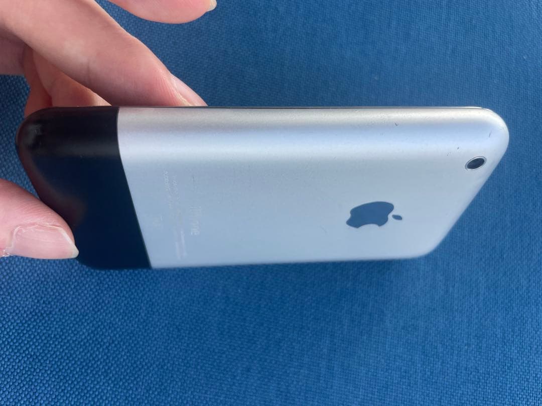 iPhone 2G 日本未発売　4GB 美品　初代　第1世代