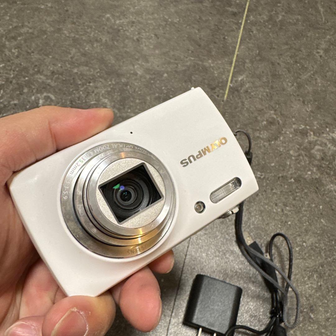 OLYMPUS デジカメ　VH-510