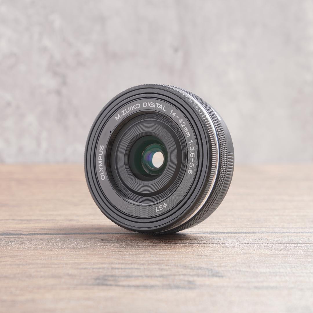 ✨美品✨自撮りOK✨Wi-Fi✨OLYMPUS PEN E-PL8　771-1