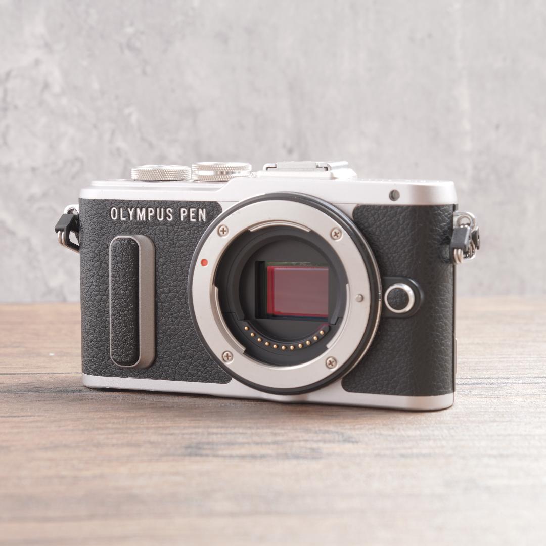 ✨美品✨自撮りOK✨Wi-Fi✨OLYMPUS PEN E-PL8　771-1