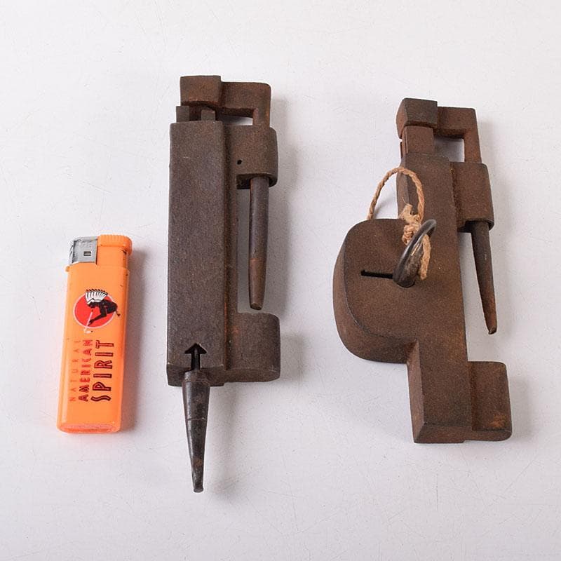 古民具　古鉄　古い錠前　鍵　2点　V　R8682