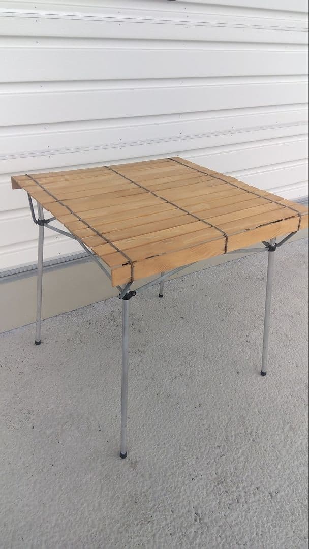 ラレマンド・ウッドロールテーブル焼印無し