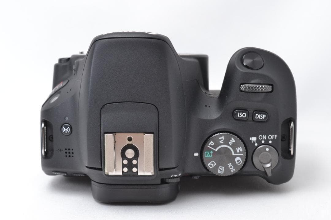 ■ 美品 ■ キャノン　Canon Kiss X9 レンズキット