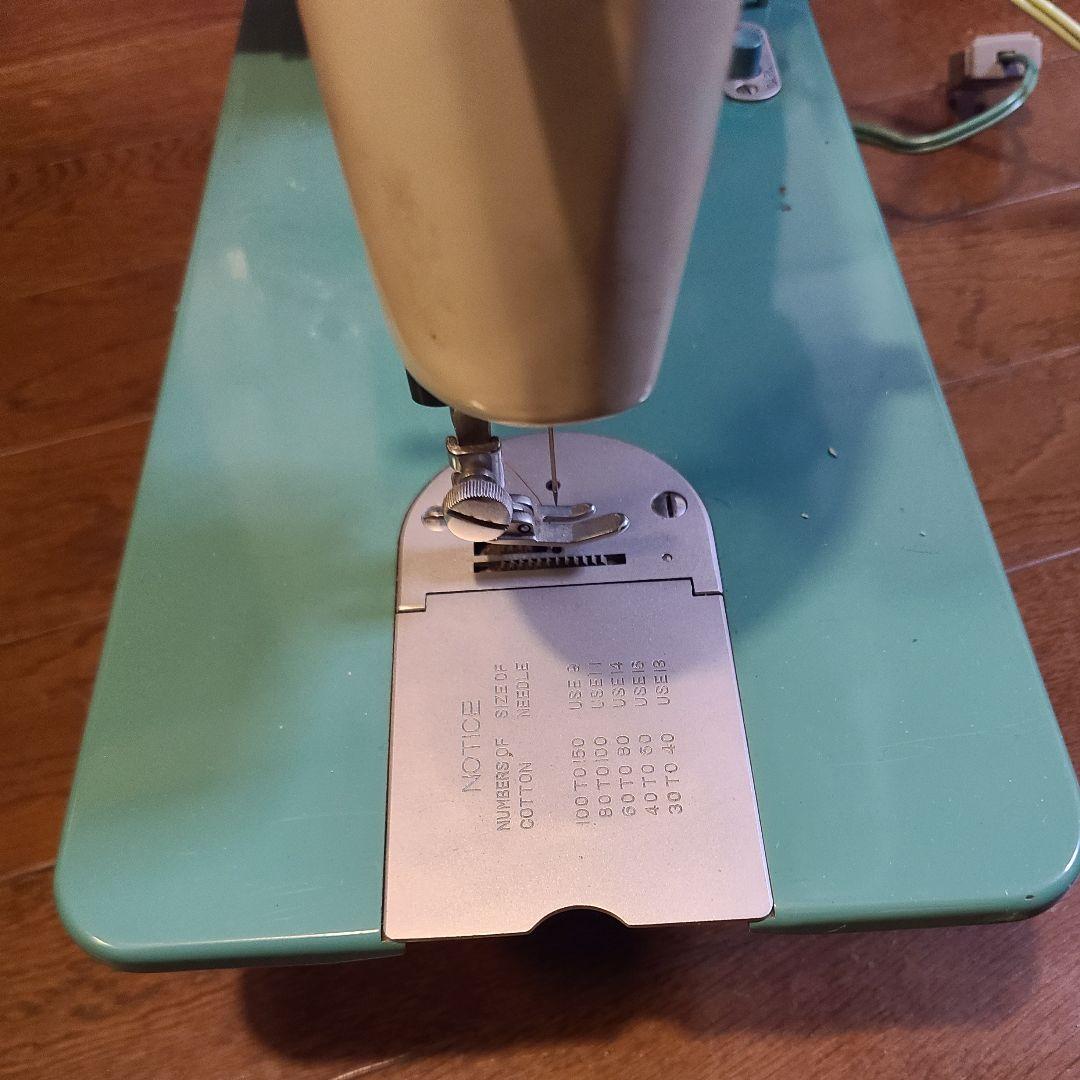 ジャノメミシン　足踏み　昭和レトロ