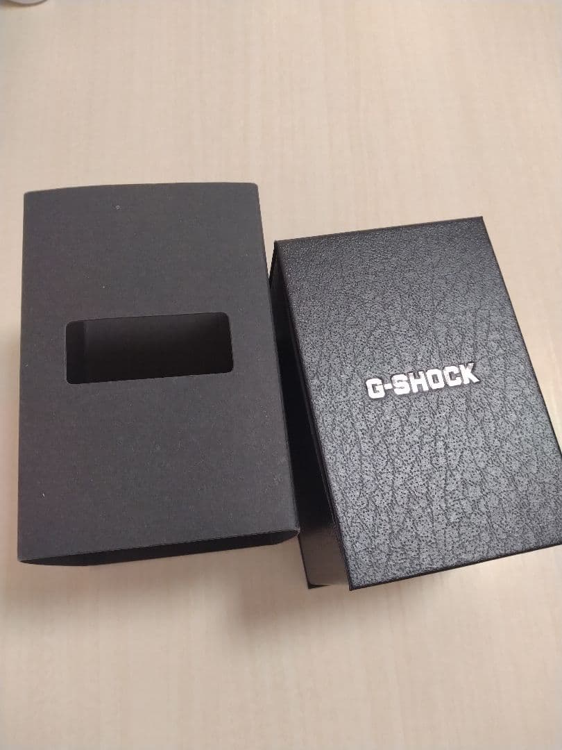 （76）【極美品】G-SHOCK GM-5600B ブラック　デジタル