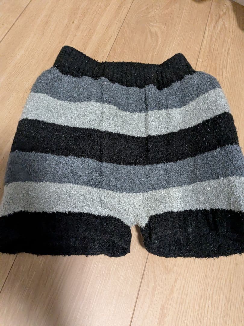 デサント スノーウェア Mサイズ 未使用品　黒ピンク　ゴーグル　ヒップパッドつき