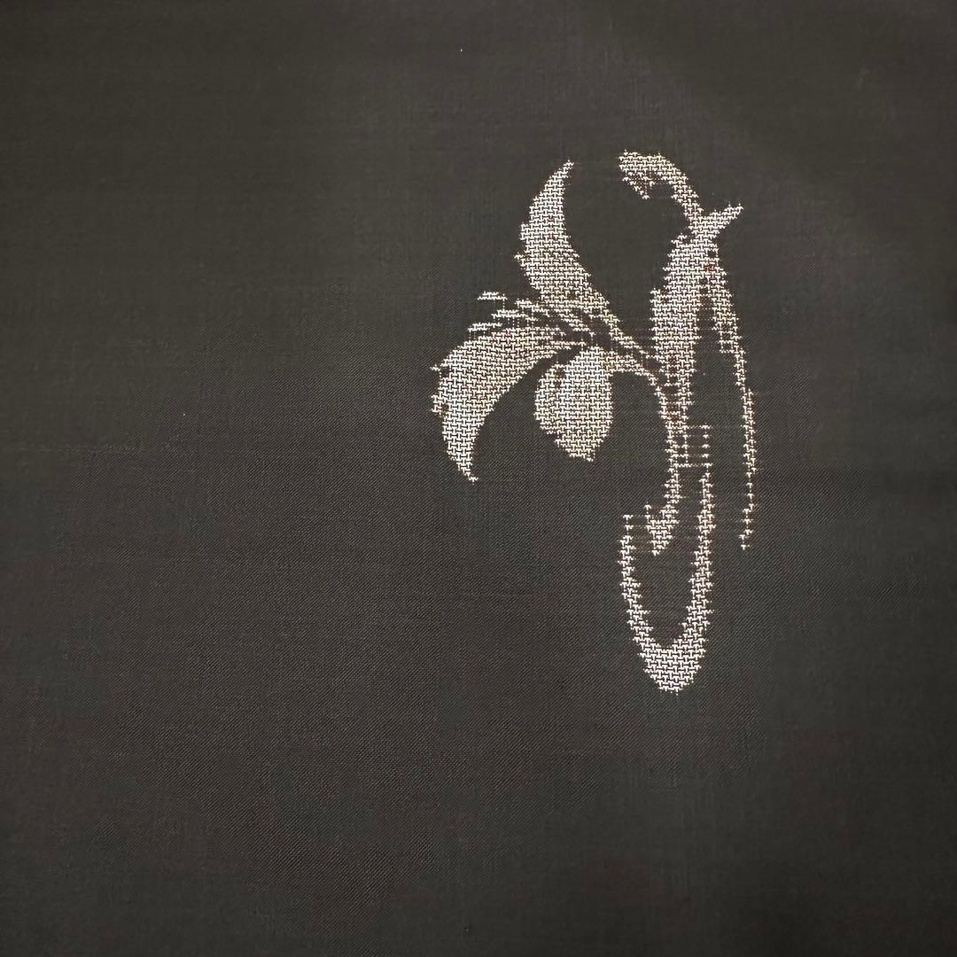 大島紬　袷　正絹　東京ますいわ屋　黒　地空き　植物飛び柄　身丈155.5裄63