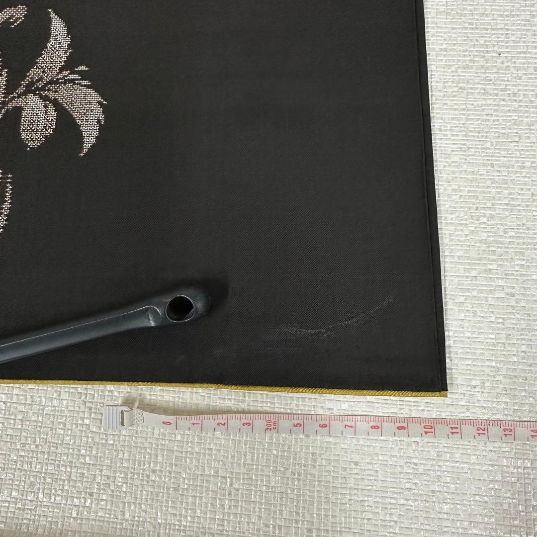 大島紬　袷　正絹　東京ますいわ屋　黒　地空き　植物飛び柄　身丈155.5裄63