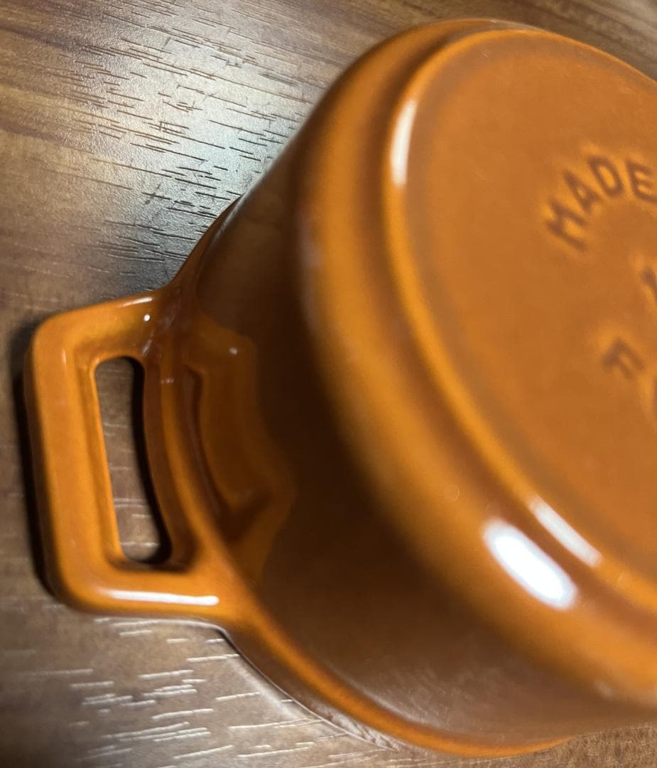 廃番の限定カラー【正規品】STAUB ココットラウンド10cm シナモン 1個