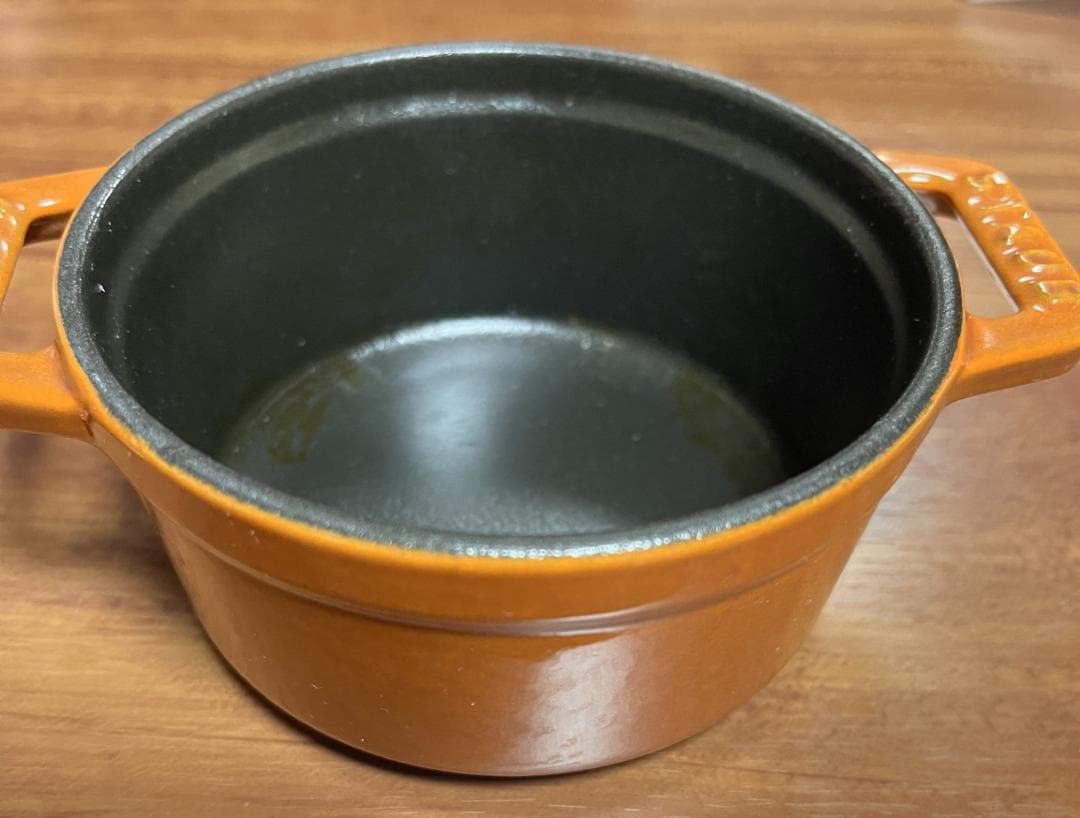 廃番の限定カラー【正規品】STAUB ココットラウンド10cm シナモン 1個