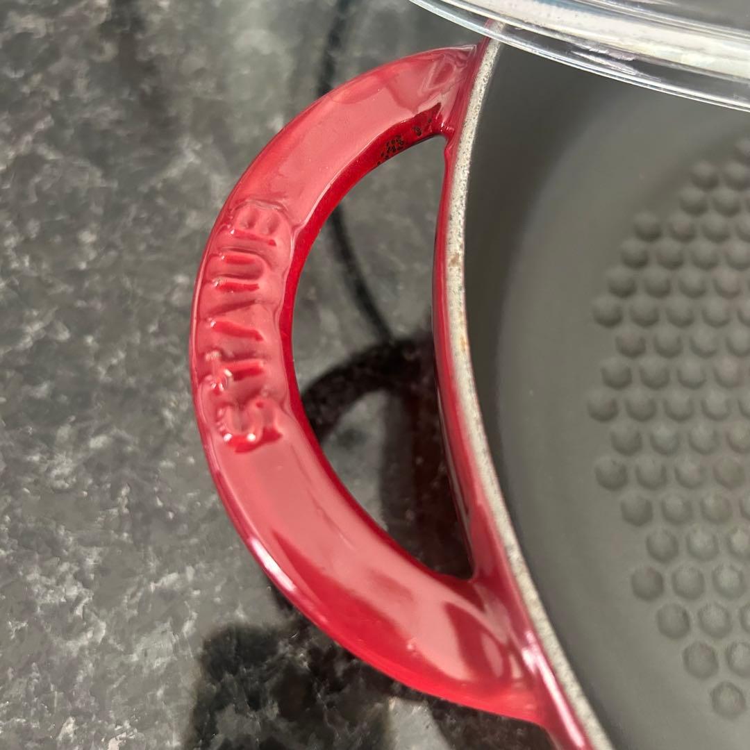 ストウブニダベイユ24cm チェリー ドームガラス蓋付き