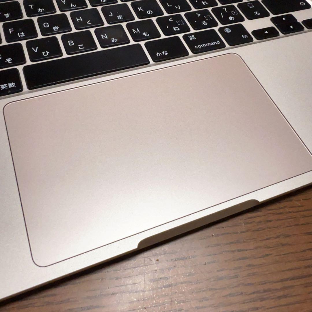 Macbook Air 2022 M2 13.6インチ 16GBメモリ 1TB