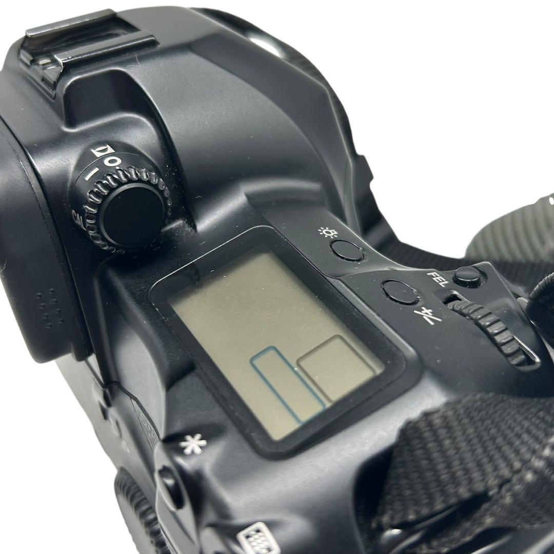 キャノン Canon EOS-3 フィルム 一眼レフ