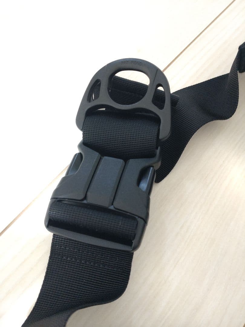 ハグー Hugoo ヒップシート ブラック