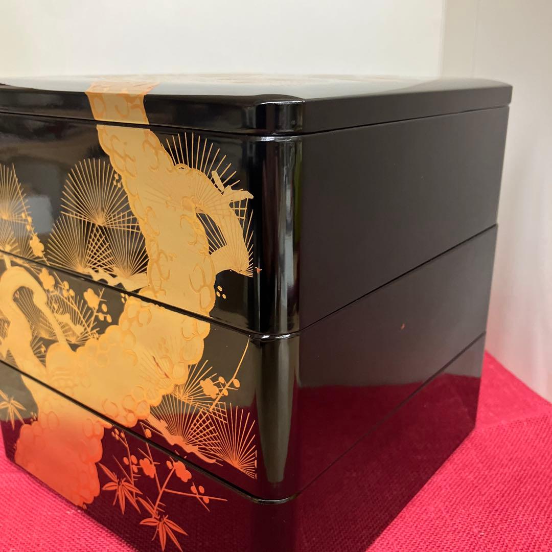 お値下げしました。会津塗黒金老松松竹梅3段重箱