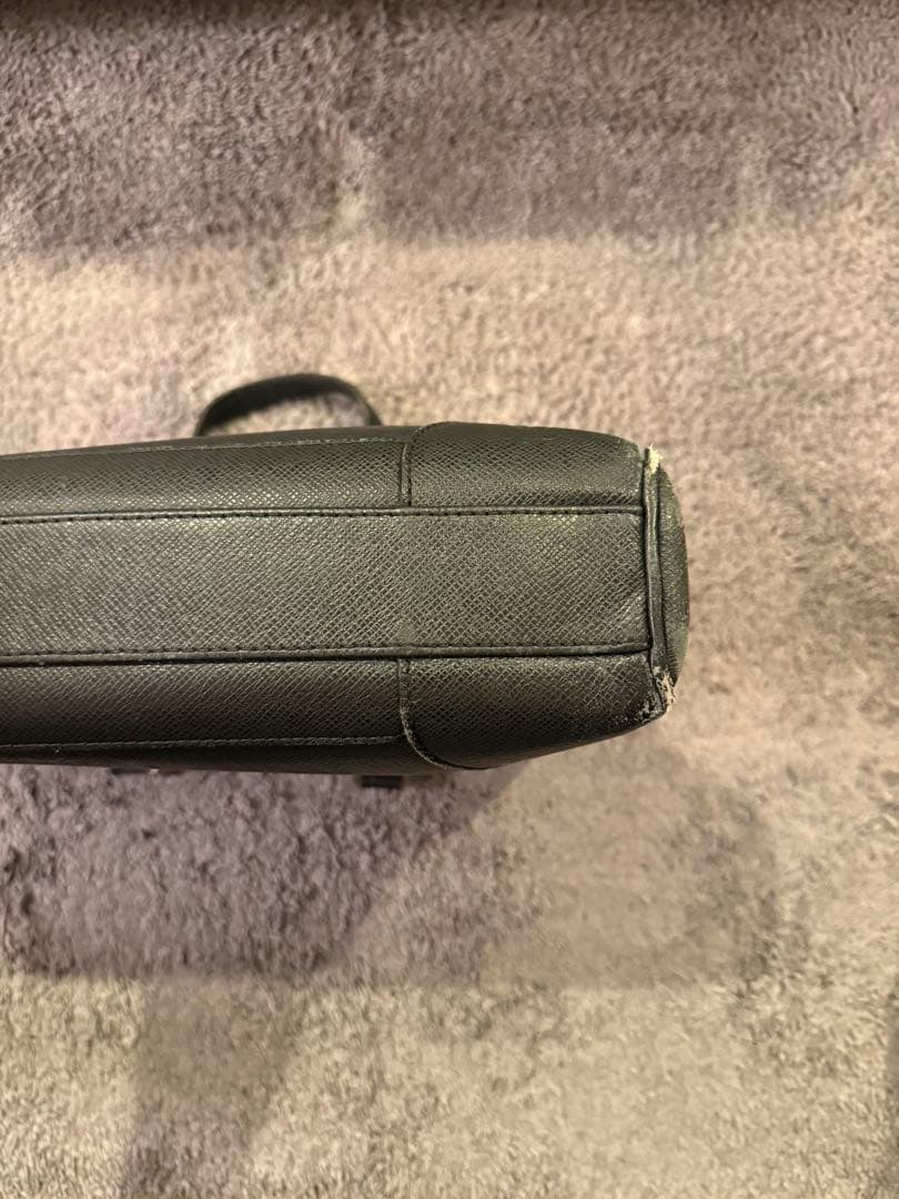 LOUIS VUITTON ルイヴィトン イゴール ビジネス バッグ タイガ