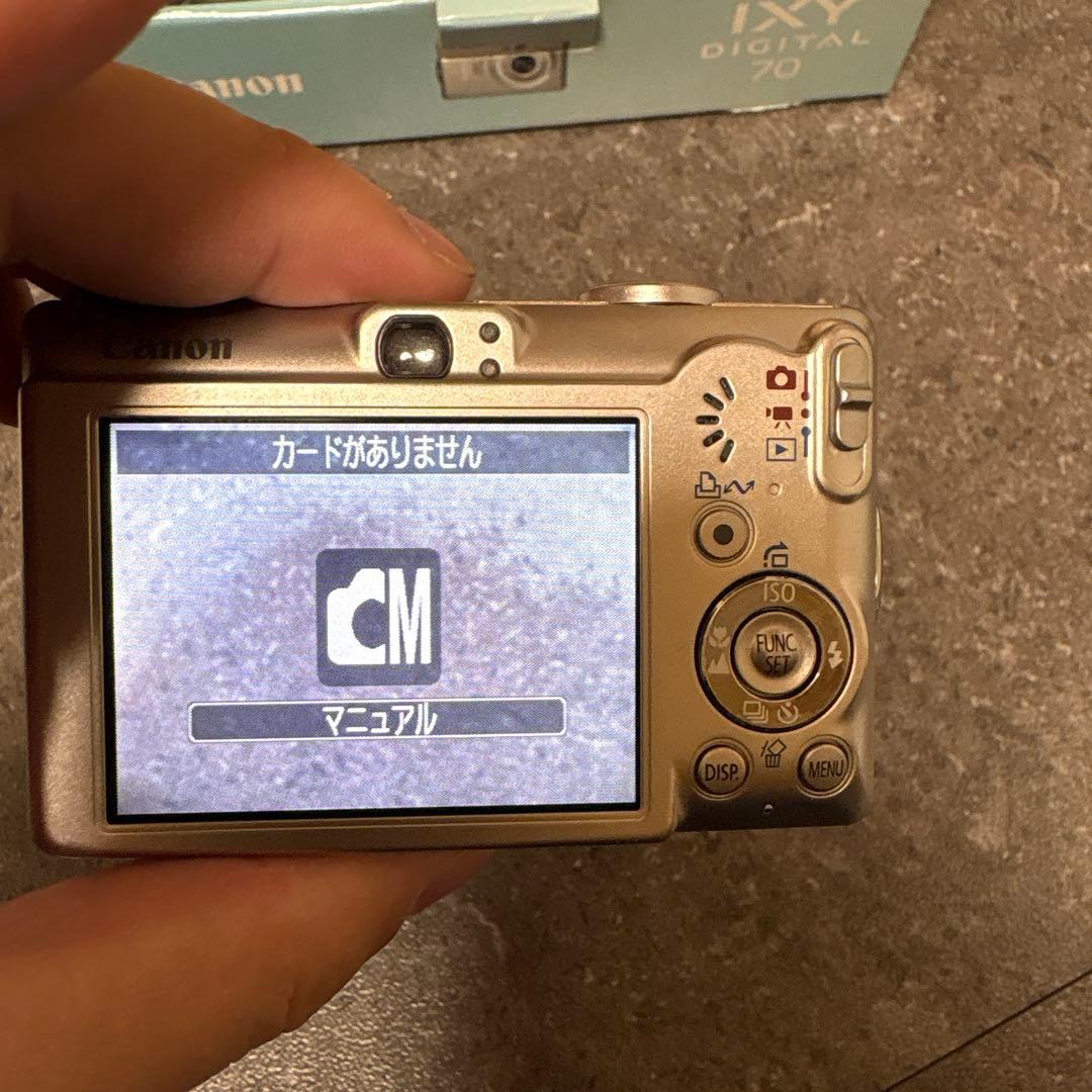 付属品あり　Canon　デジカメ　IXY70