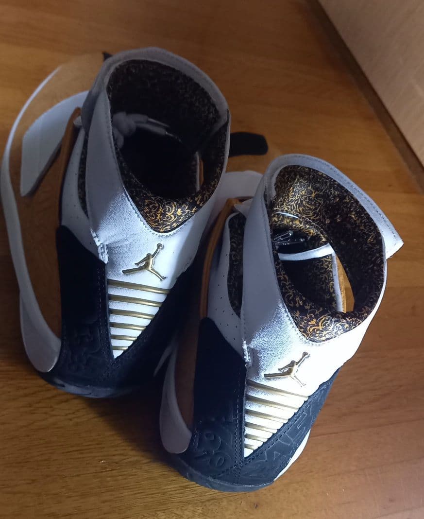 値下げ　未使用AirJordan xx(20)20周年モデル白/黄金/黒