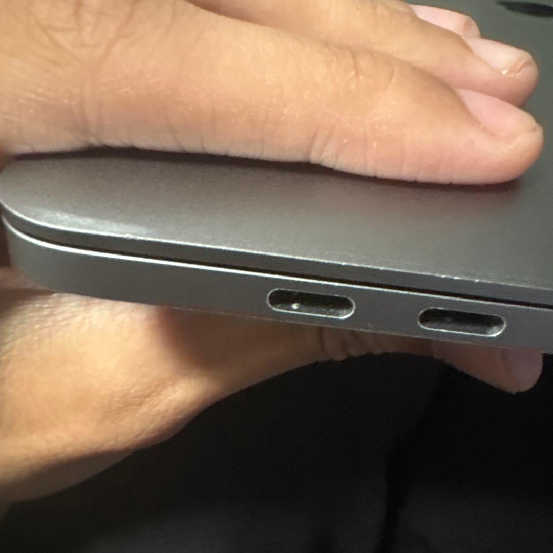 MacBook Pro 13インチ 2020年i5 16GB