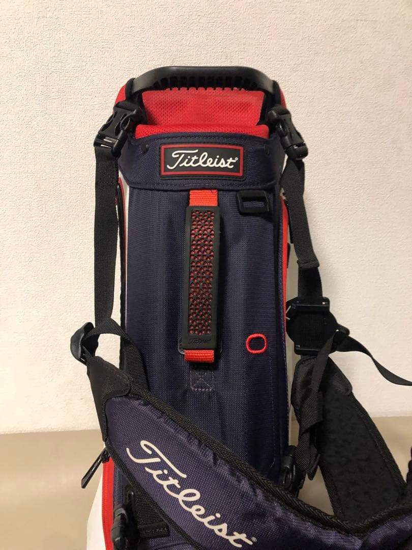 【送料込み】激レア　数量限定モデル　タイトリスト スタンド式キャディバッグ
