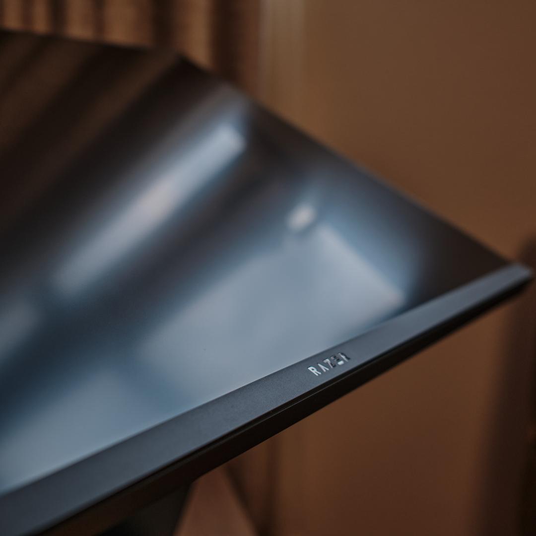 RAZER RAPTOR 27 ゲーミングモニター
