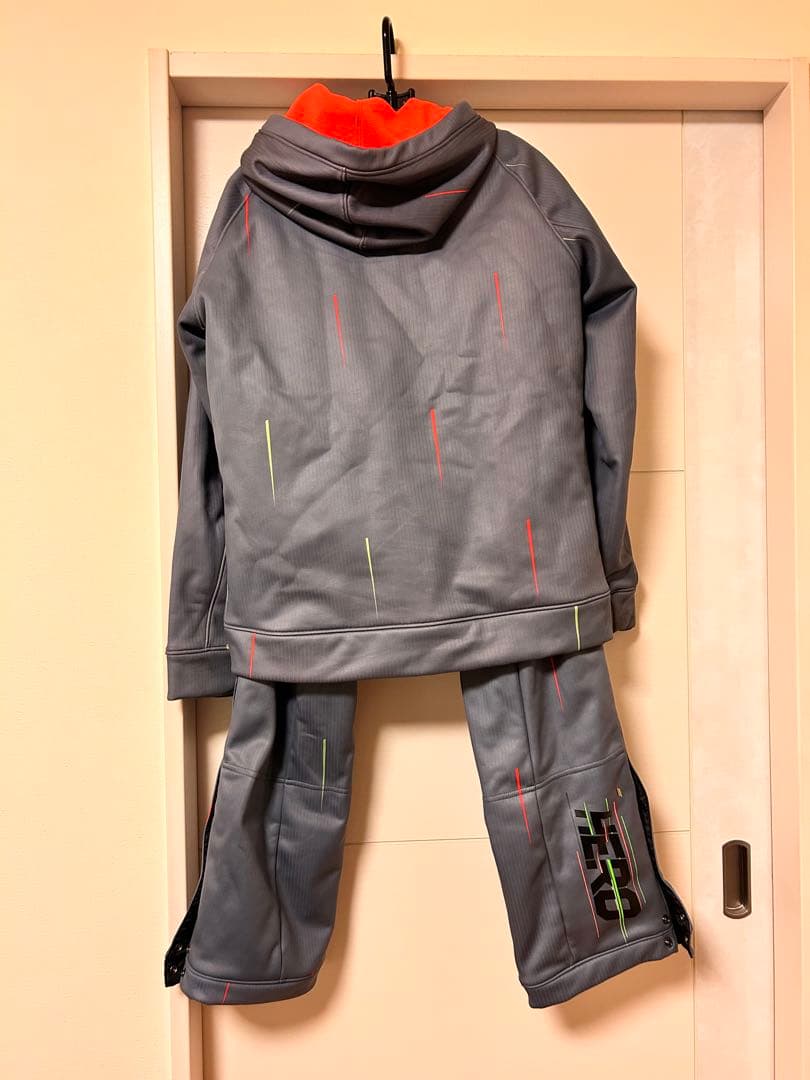 限定値下げ　未使用新品　ロシニョール　アルペンチーム　選手用　ウェア　上下　S