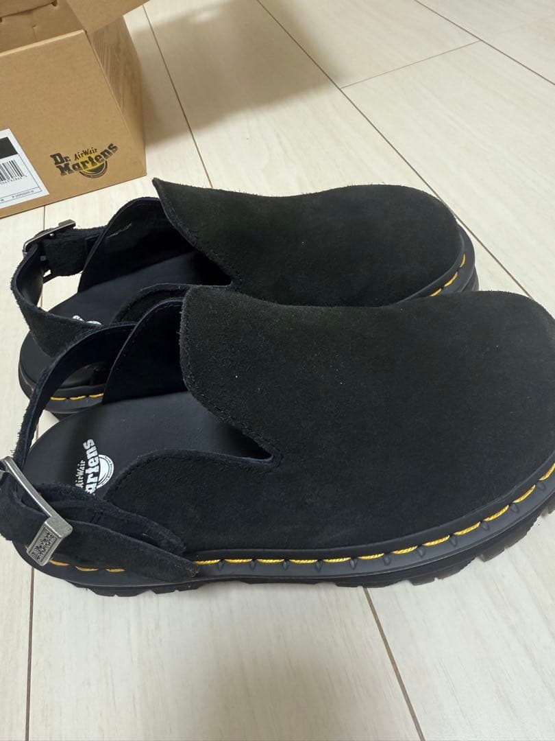 靴 Dr.Martens