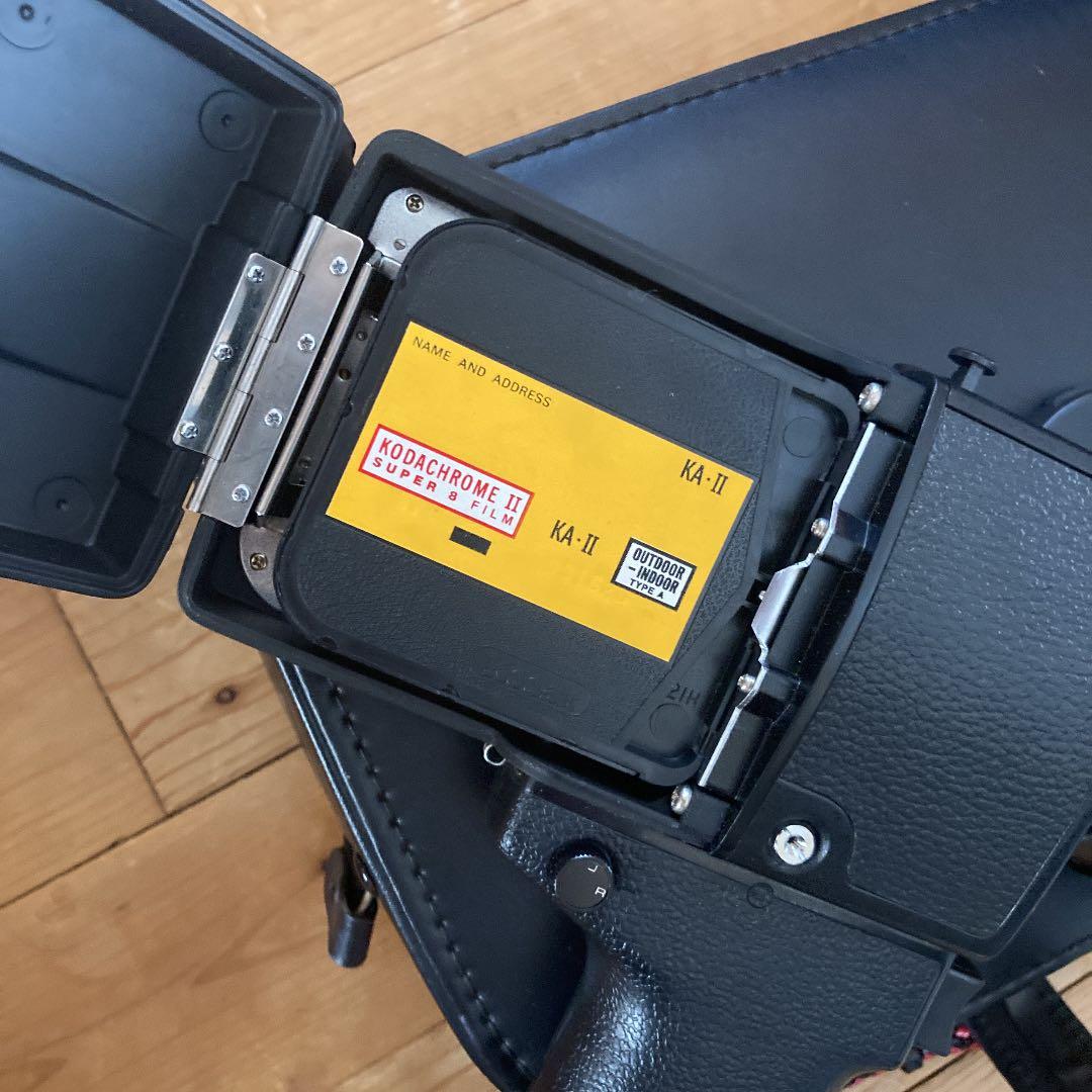 古い映写機とカメラ　reynox