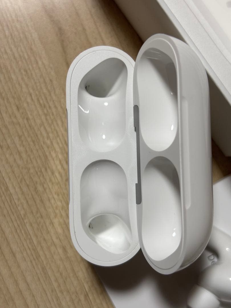 J*N様 AirPods Pro 3