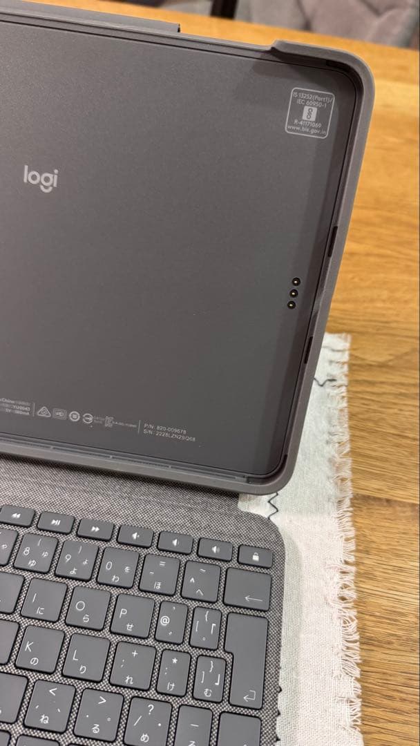 Logicool FOLIO TOUCH iPad Air用ケース
