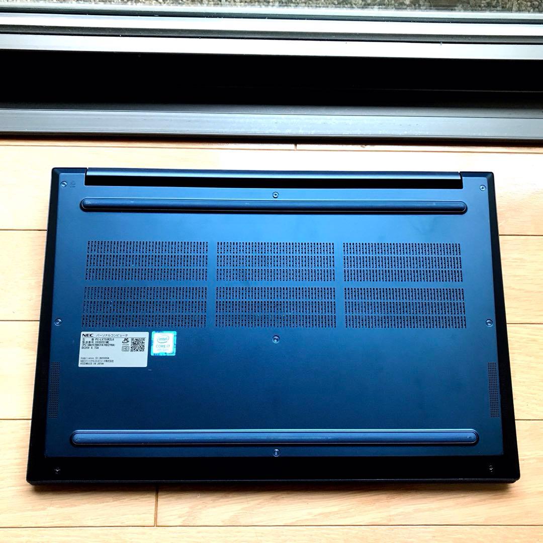 美品LaVieVEGA LV750/R【有機ELUltraHD4Kディスプレイ】