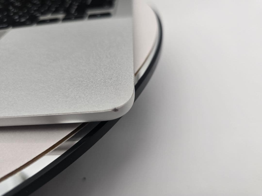 M3 Apple MacBook Air 13インチ フィルム、スタンド付き