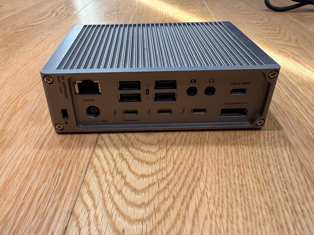 CalDigit TS4 Thunderbolt 4 ドック