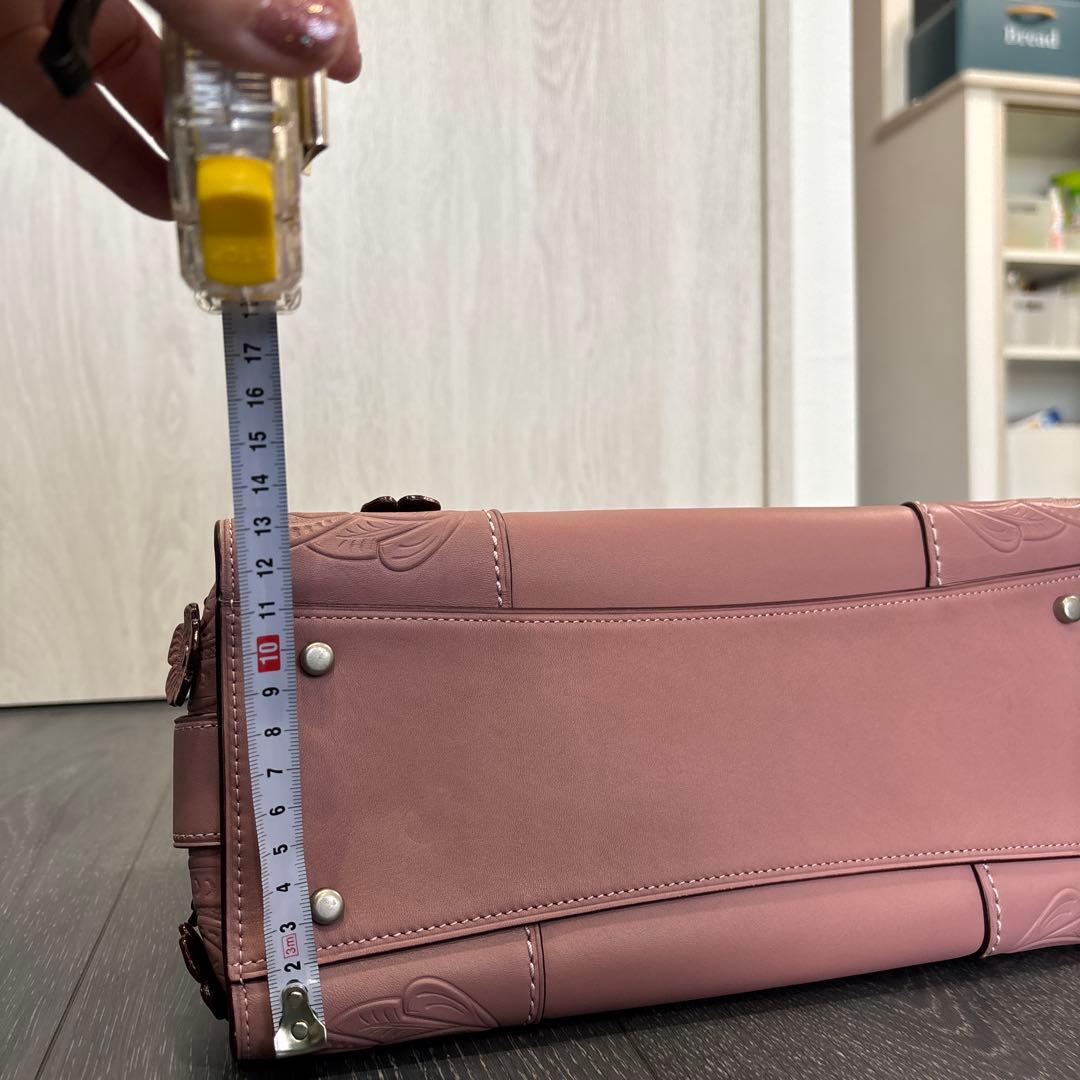 COACH ピンクレザーハンドバッグ