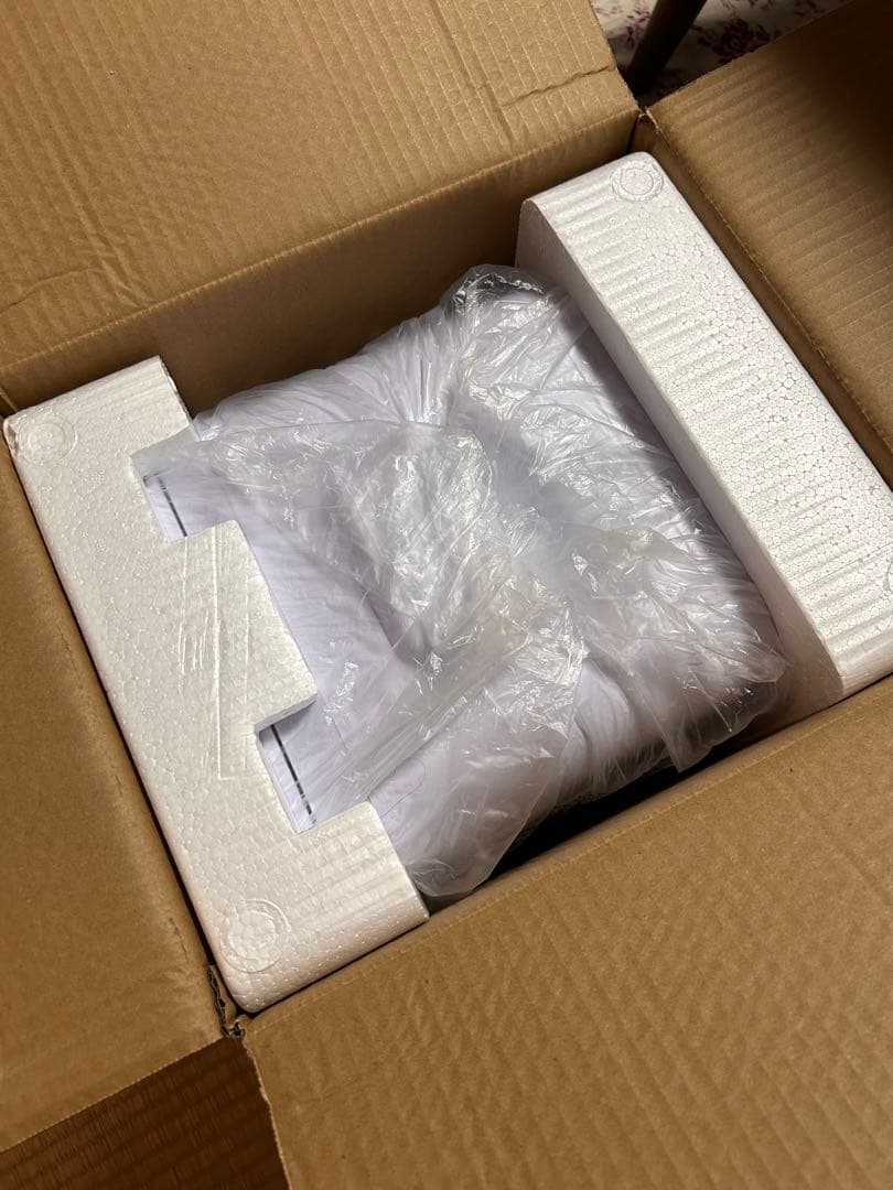 ミニ冷蔵庫/冷温庫 10L 寝室や自室に置ける便利な冷蔵庫