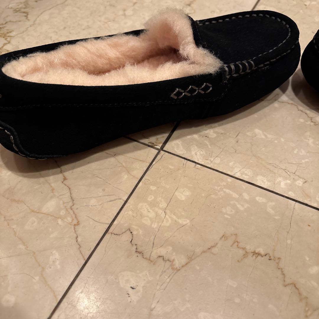美品　UGG ブラック モカシン　5 36