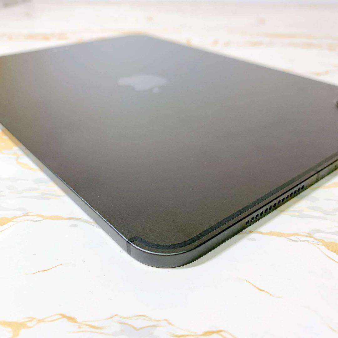 新品同様iPad Pro 11インチ M4 セルラー 256GB BT100%