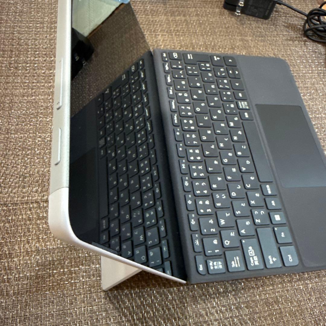 Windowsタブレット本体 Microsoft Surface Go 64GB Model 1926