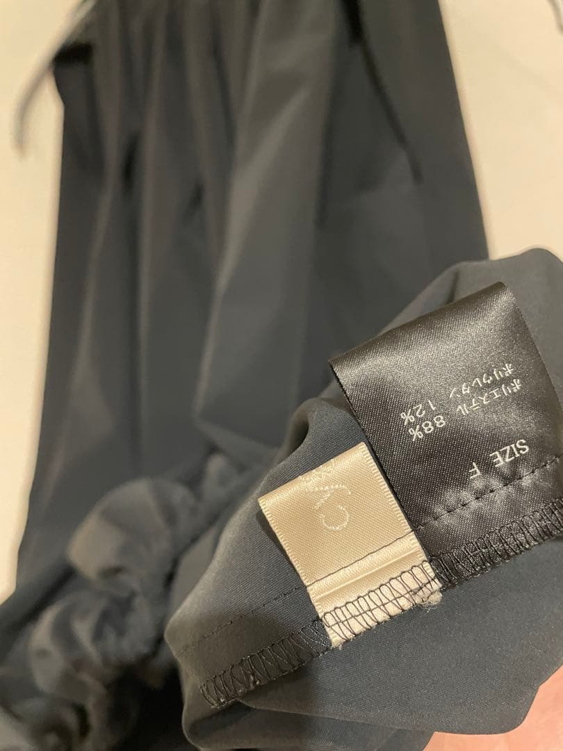 Cygne バルーントップス Pauline ブラック