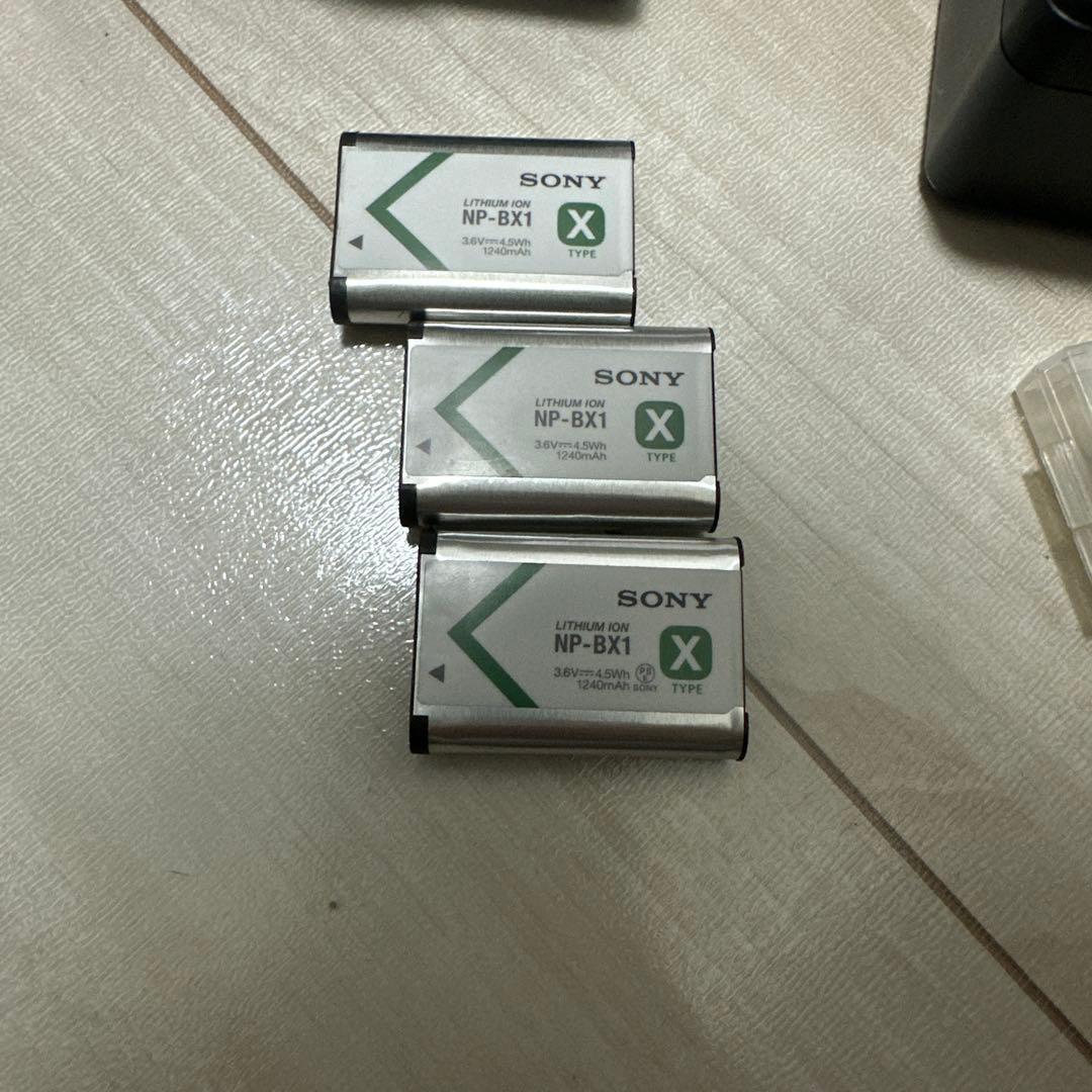 SONY ZV-1 バッテリー3つ　充電器付き　【箱無し】